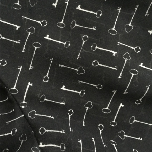 Banana Republic Sheer Button Down - Picture 7 of 10